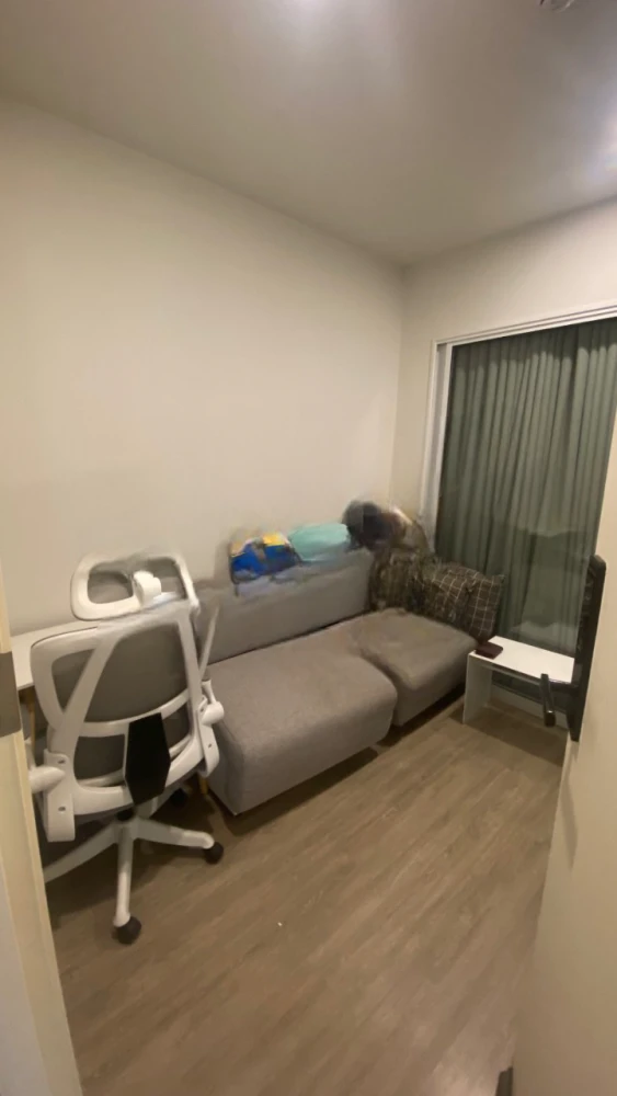 For sale or rent: Blue Phahonyothin 35, Building A, 5th floor, corner room, fully furnished, reserve now!