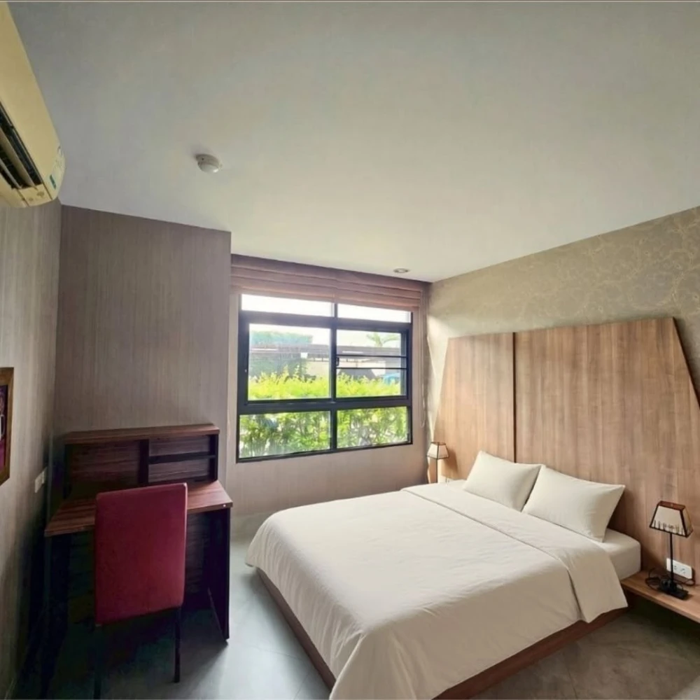 For sale or rent, Baan Navatara, very beautifully decorated room. The room is spacious. Complete electrical appliances, ready to move in