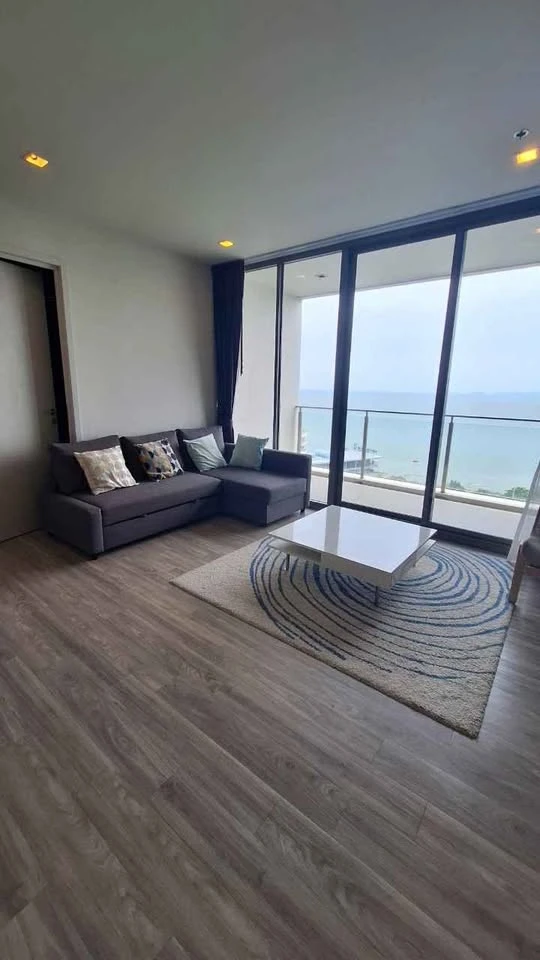 For sale, for rent, Baan Plai Had (North Pattaya) 18, sea view, see the Sanctuary of Truth, shady atmosphere, hurry and book now.