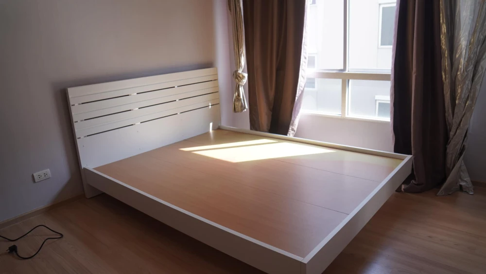 For sale, for rent, Plum Condo Lat Phrao 101, room on the 4th floor, same building as the juristic person, wallpaper already installed, fully decorate