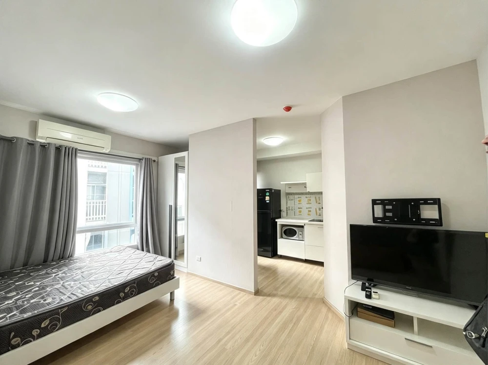 For sale, for rent, Plum Condo Lat Phrao 101, room on the 4th floor, same building as the juristic person, wallpaper already installed, fully decorate