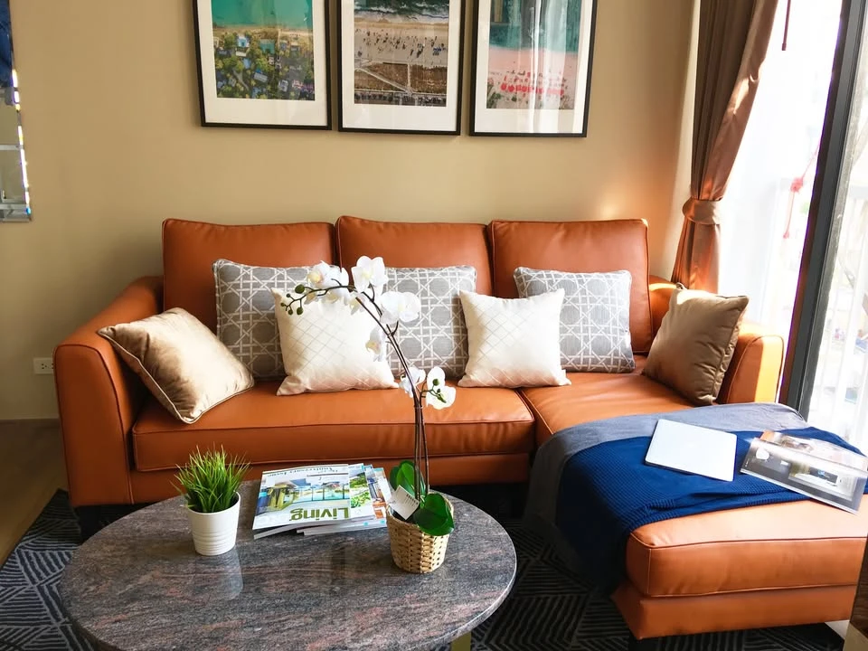 For sale, for rent, Park 24 Origin Phrom Phong. This room has a large living room, comfortable living, with quality furniture, very worth booking.