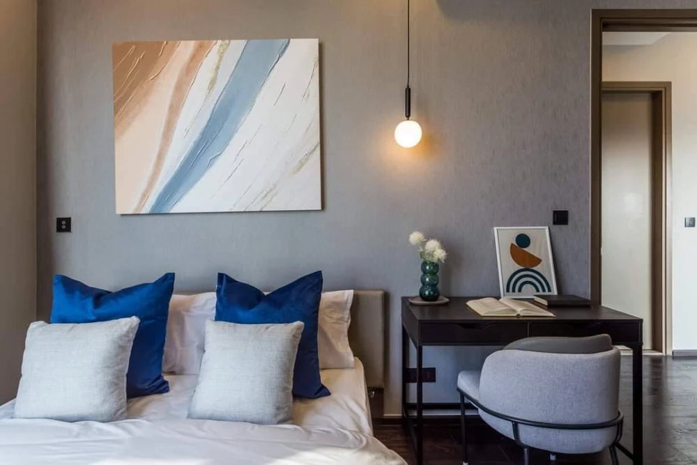 For sale or rent: Park Origin Thonglor, very large unit on the top floor, fully furnished with high-quality furnishings. Don't miss this opportunity!