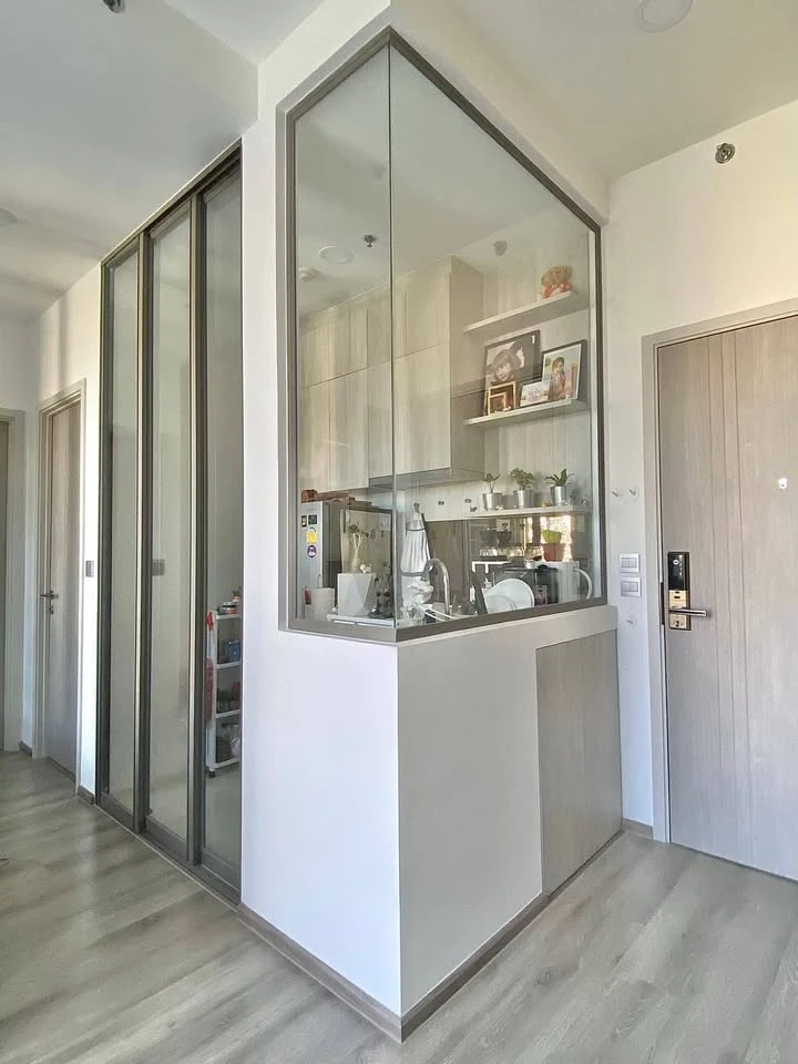 For sale, for rent, Miti Chiva Kaset Station, Fully Furnished, decorated in Japanese style, has tatami room, storage cabinet, lots of shelves, suitabl