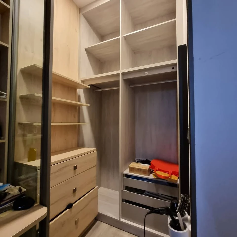 For sale, for rent, Miti Chiva Kaset Station, Fully Furnished, decorated in Japanese style, has tatami room, storage cabinet, lots of shelves, suitabl