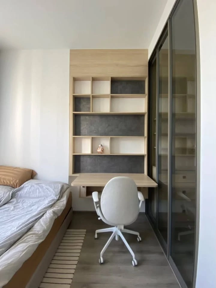 For sale, for rent, Miti Chiva Kaset Station, Fully Furnished, decorated in Japanese style, has tatami room, storage cabinet, lots of shelves, suitabl