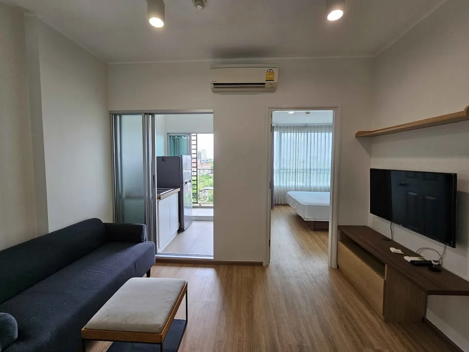 For sale, for rent, U Delight @ Hua Mak Station, fully furnished, complete with electrical appliances, just come and move in.