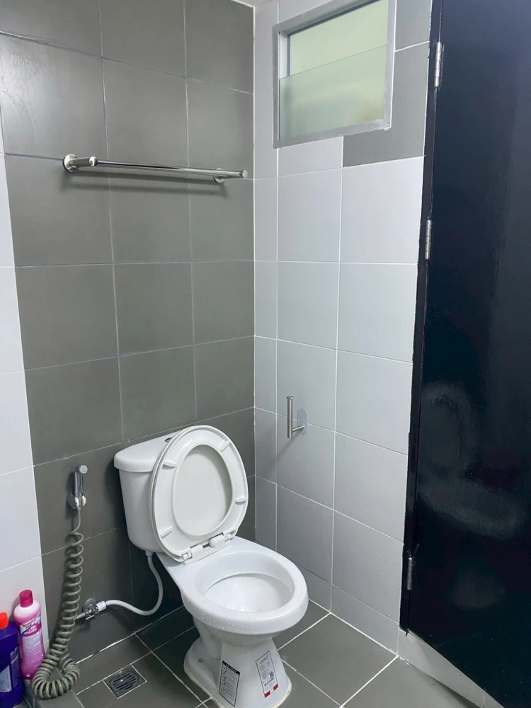 Sell, rent, U Ratchayothin (Phaholyothin 32), 8th floor, corner room, quiet, pool view, say that it's very nice.