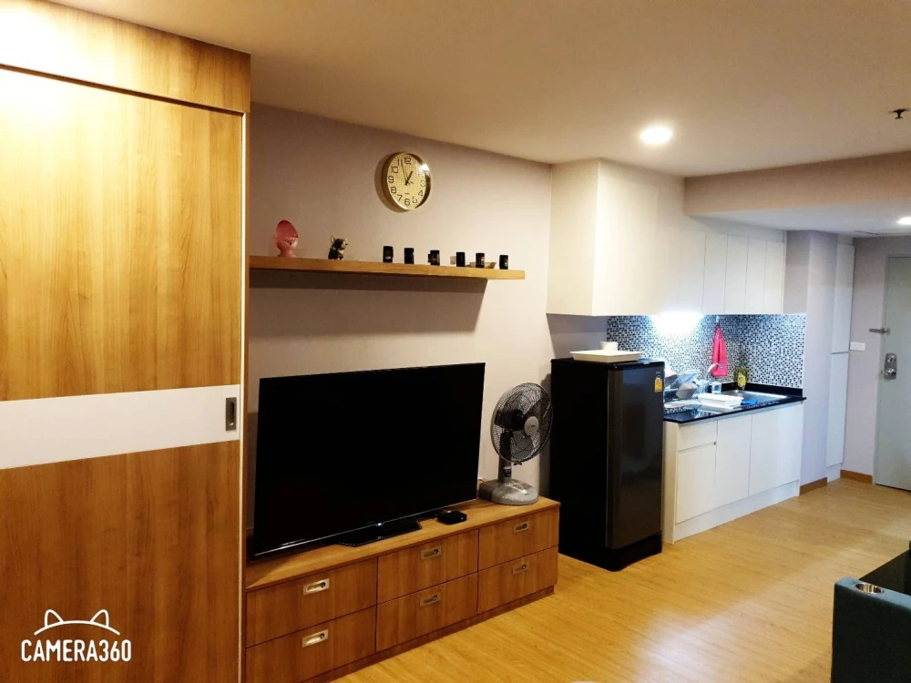 For sale, for rent!! Ratchada Orchid, 9th floor, Building B, new built-in furniture, just bring your bags and move in. Don't miss out!!