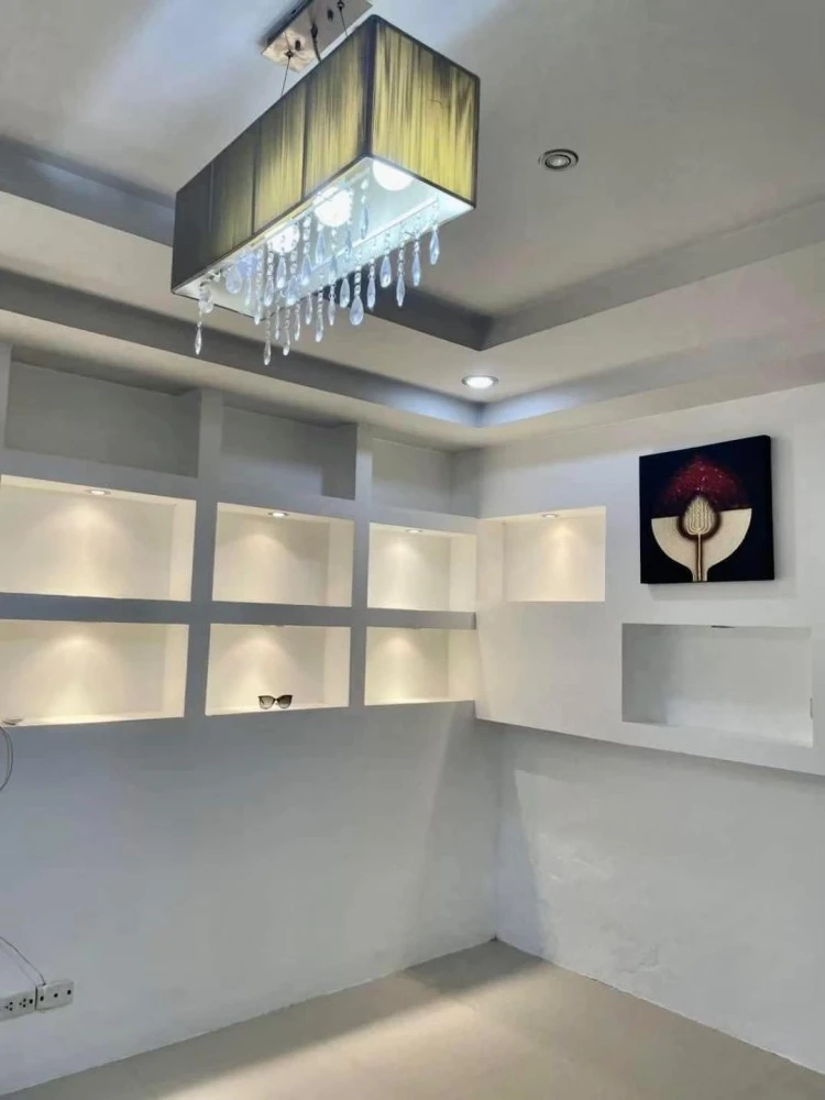 For sale, for rent, Ratchada Prestige, Lat Phrao 48, beautifully decorated with sunken ceiling, large glass panels, built-in with lots of storage spac