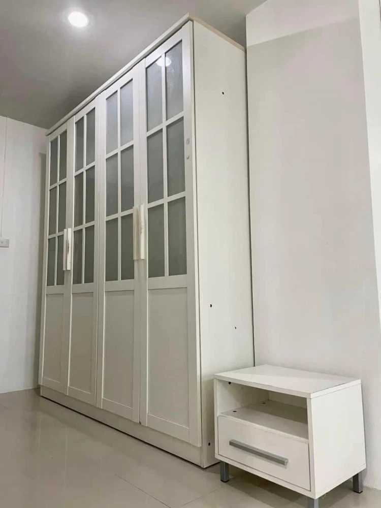 For sale, for rent, Ratchada Prestige, Lat Phrao 48, beautifully decorated with sunken ceiling, large glass panels, built-in with lots of storage spac