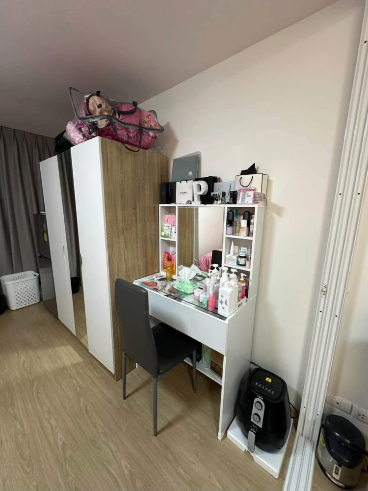 For sale or rent: Ratchada City 18, nice decorated room. Separate rooms into sections. Affordable price Hurry and reserve before it's gone.