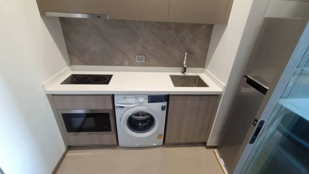 For sale or rent: Rhythm Charoenkrung Pavilion. Very high floor unit with Chao Phraya River view. Beautifully decorated. Don't miss out!