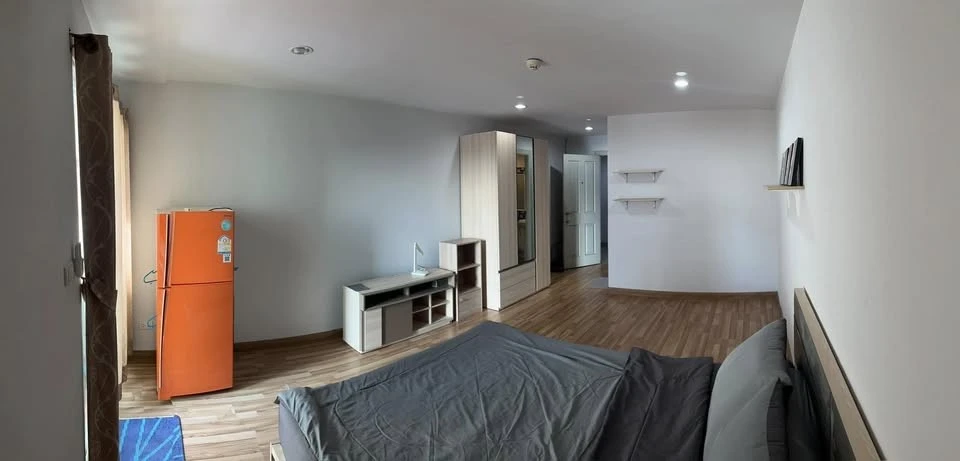 For sale, for rent, Regent Home 20 Prachachuen 16, 7th floor, fully furnished, interested, hurry and reserve now, urgent.