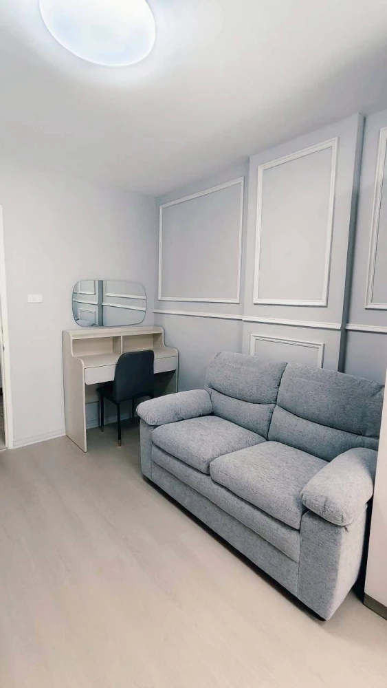 For sale or rent: Lumpini Condo Town Ramintra - Laksi. Units are furnished with SB Furniture and include electrical appliances. Book now!