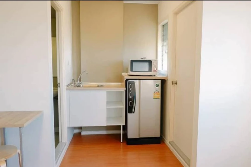 For sale, for rent, Lumpini Condo Town, Romklao-Suvarnabhumi, a nice room, fully furnished, just bring your bags and move in.