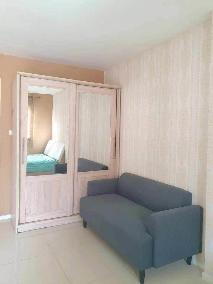 For sale, for rent, Lumpini Township Rangsit Khlong 1, fully furnished, beautifully decorated interior, with awesome wallpaper.