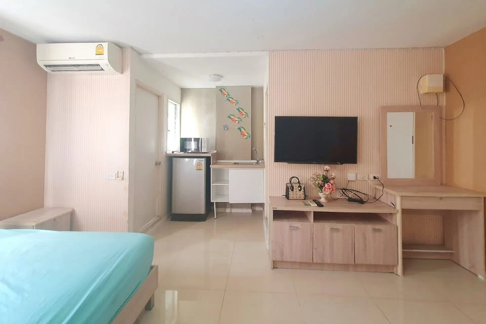For sale, for rent, Lumpini Township Rangsit Khlong 1, fully furnished, beautifully decorated interior, with awesome wallpaper.