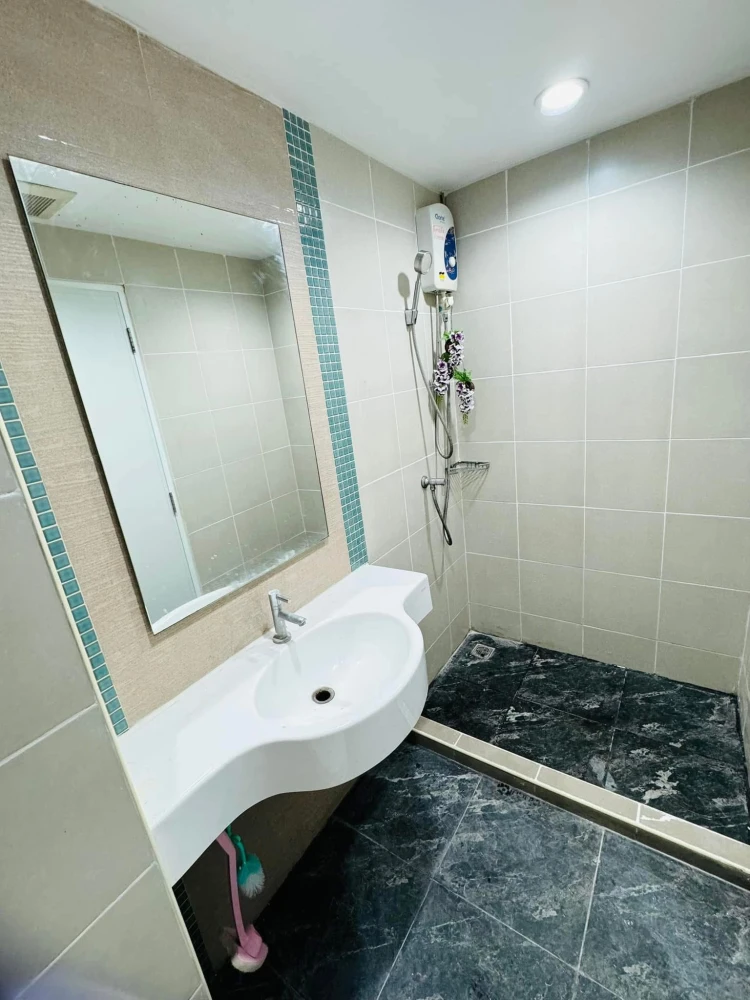 For sale or rent: Lumpini Ville Rat Burana-Riverview. Spacious room with river view and fully furnished. Book now!