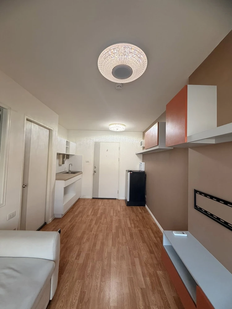 For sale or rent: Lumpini Ville Sukhumvit 101/1-Punnawithi. Separate bedroom and living room areas. Fully furnished and ready to move in.