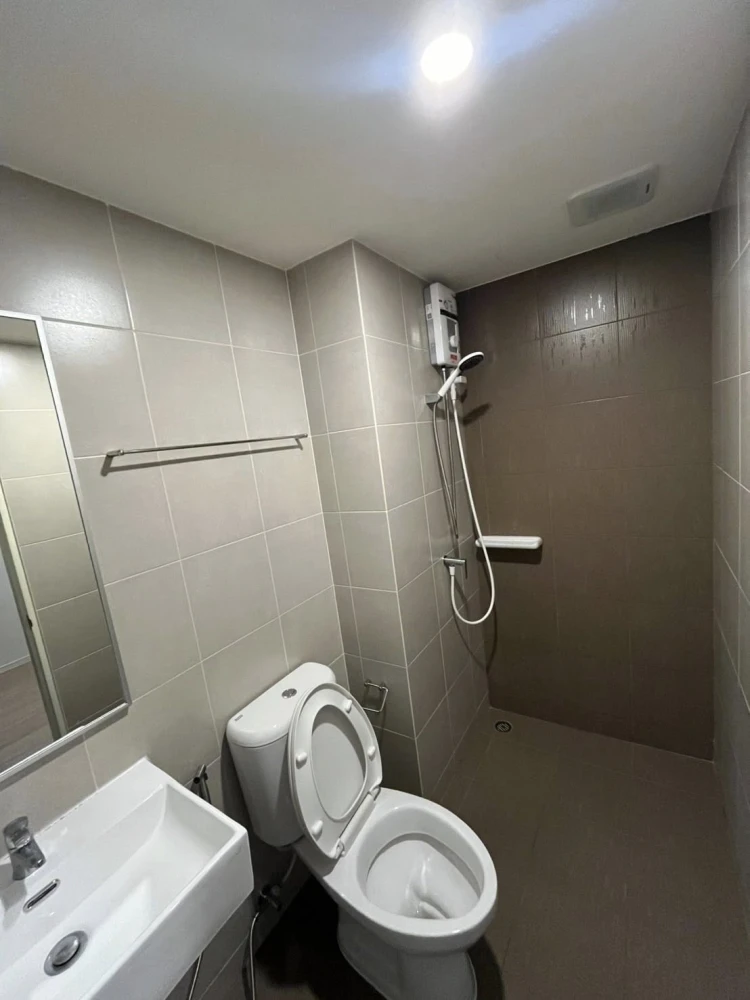 sale/rent Lumpini Ville Chaengwattana 10 beds and a good mattress, very comfortable to sleep in, great location next to the government center, hurry.