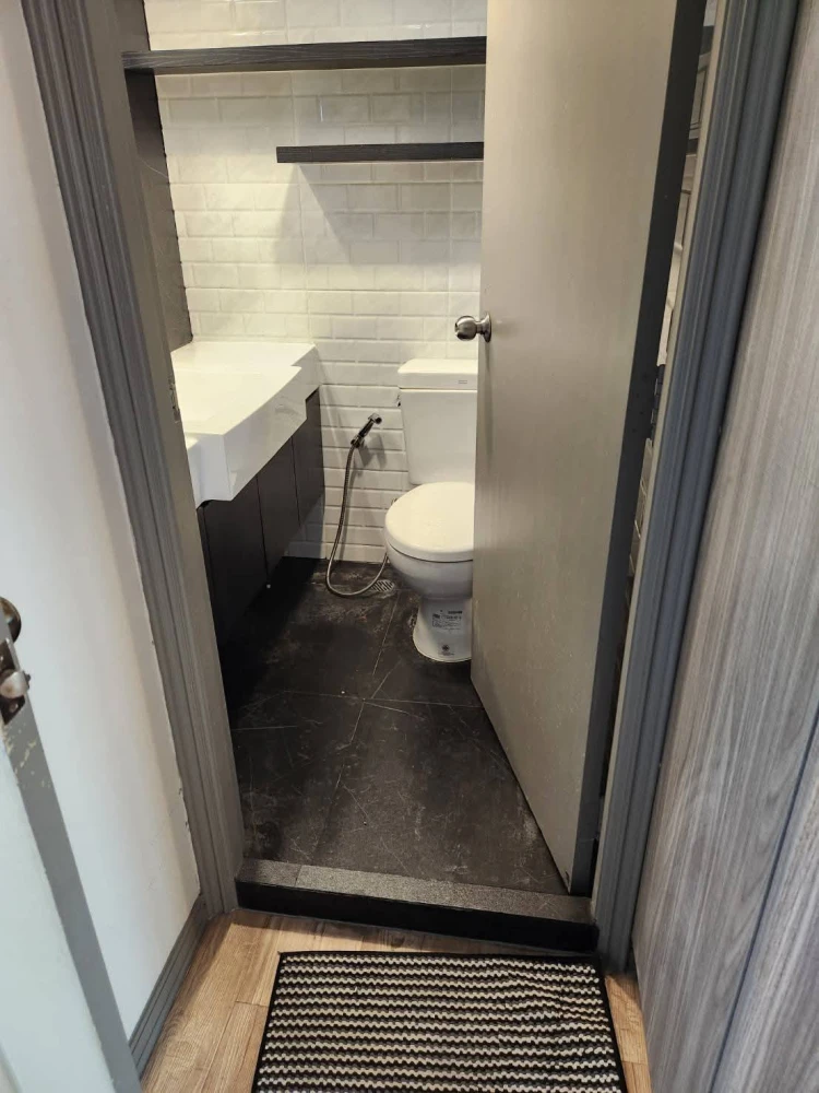 For sale or rent: Lumpini Center Nawamin (Happy Land Phase 5), corner unit, unobstructed view, 6th floor. A highly recommended unit!