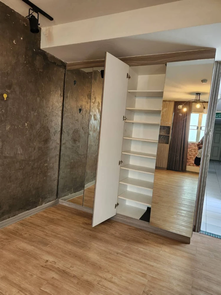 For sale or rent: Lumpini Center Nawamin (Happy Land Phase 5), corner unit, unobstructed view, 6th floor. A highly recommended unit!
