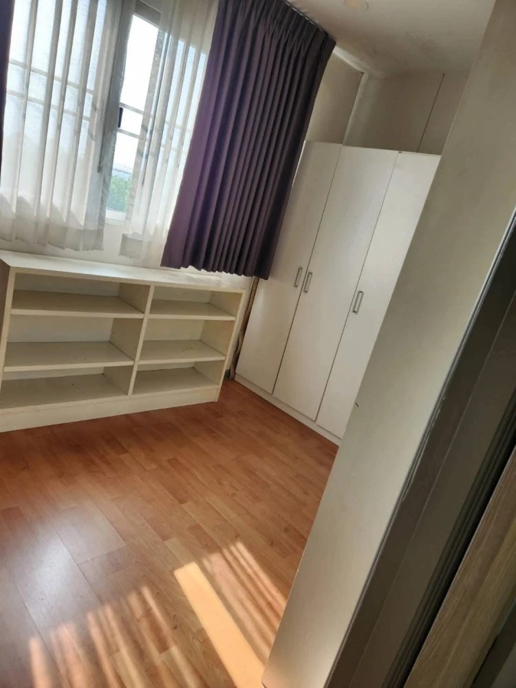 For sale or rent: Lumpini Center Nawamin (Happy Land Phase 5), corner unit, unobstructed view, 6th floor. A highly recommended unit!