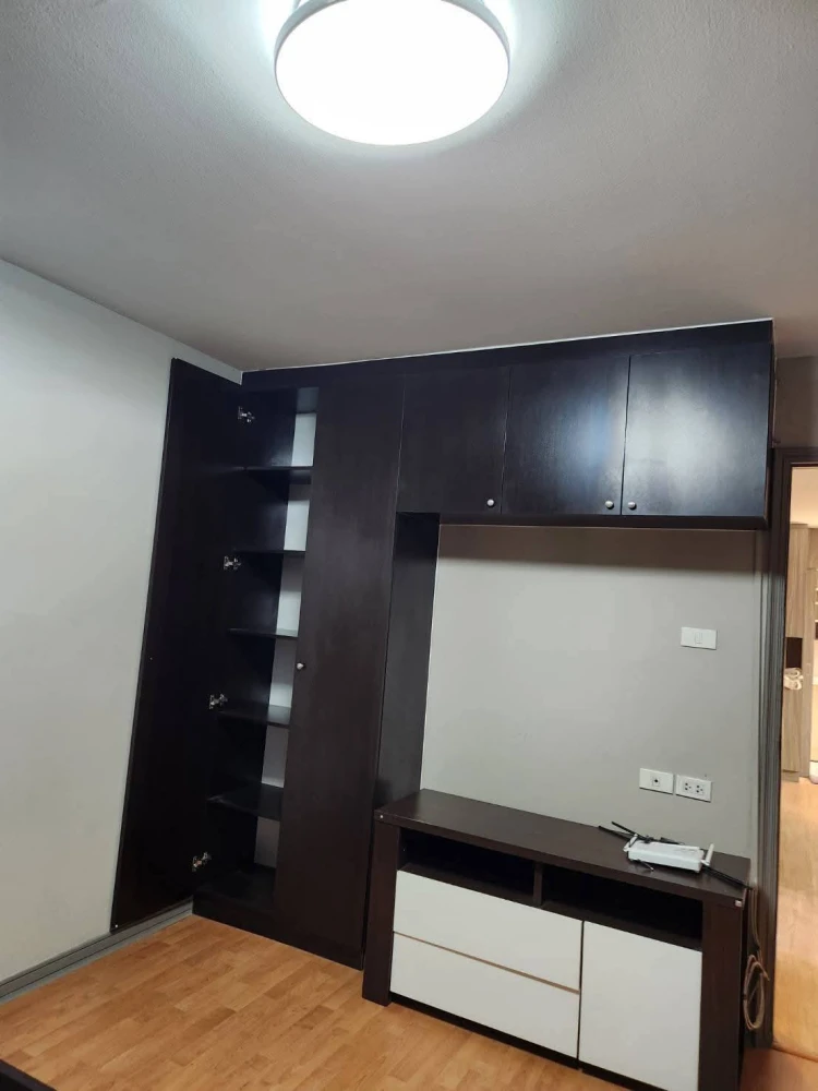 For sale or rent: Lumpini Center Nawamin (Happy Land Phase 5), corner unit, unobstructed view, 6th floor. A highly recommended unit!