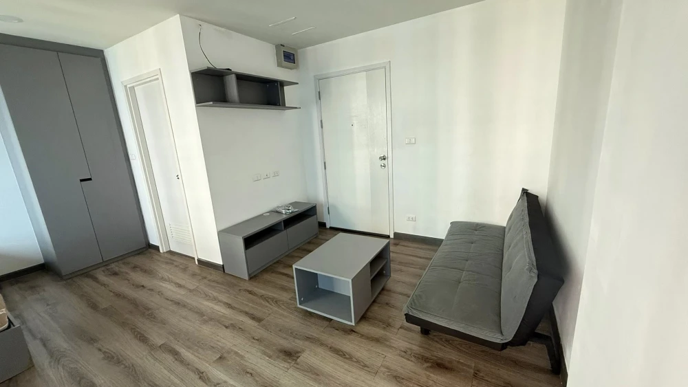 For sale or rent: Winn Thani, 5th floor, Building B, fully furnished, very good price. You'll regret it if you miss it.