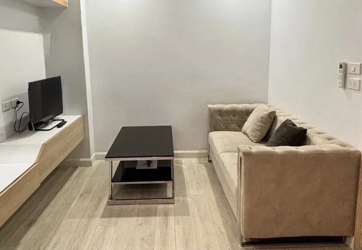 For sale, for rent, V Condo Salaya, complete with furniture and electrical appliances, ready to move in.