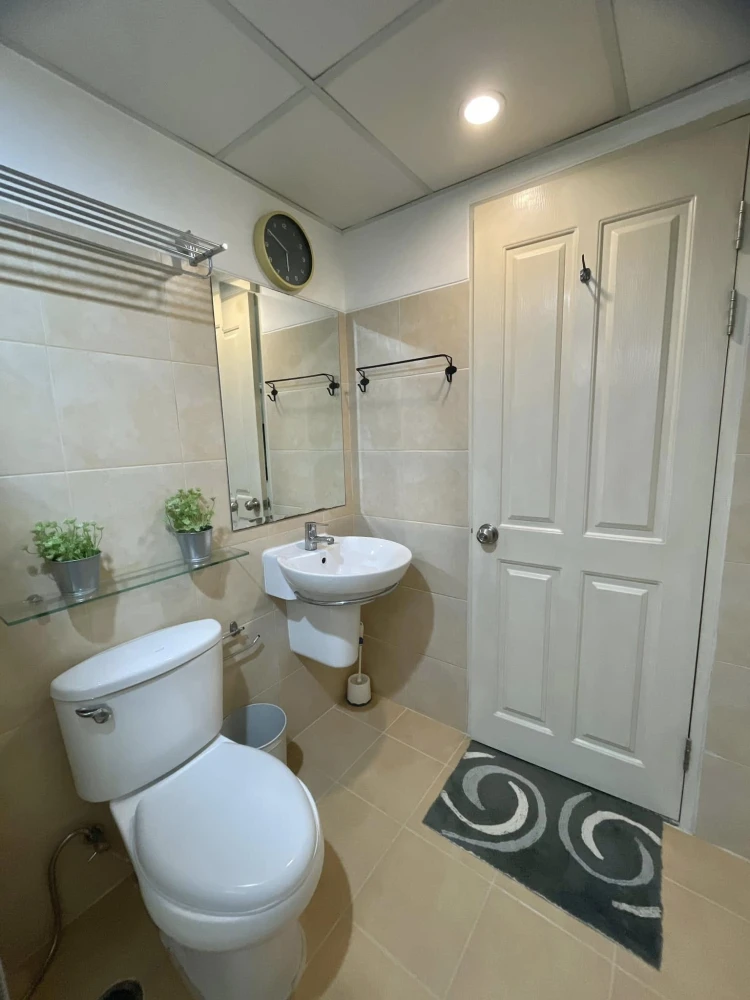 For sale, for rent, Supalai City Resort Ramkhamhaeng, furnished room, ready to move in, complete in one place, just come and move in.
