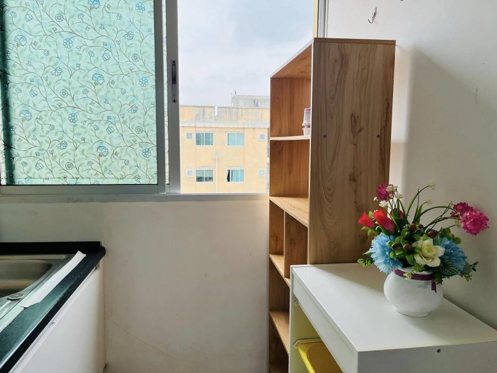 For sale, for rent, Supalai City Home Srinakarin, complete with furniture and electrical appliances, beautiful wallpaper throughout the room, hurry an