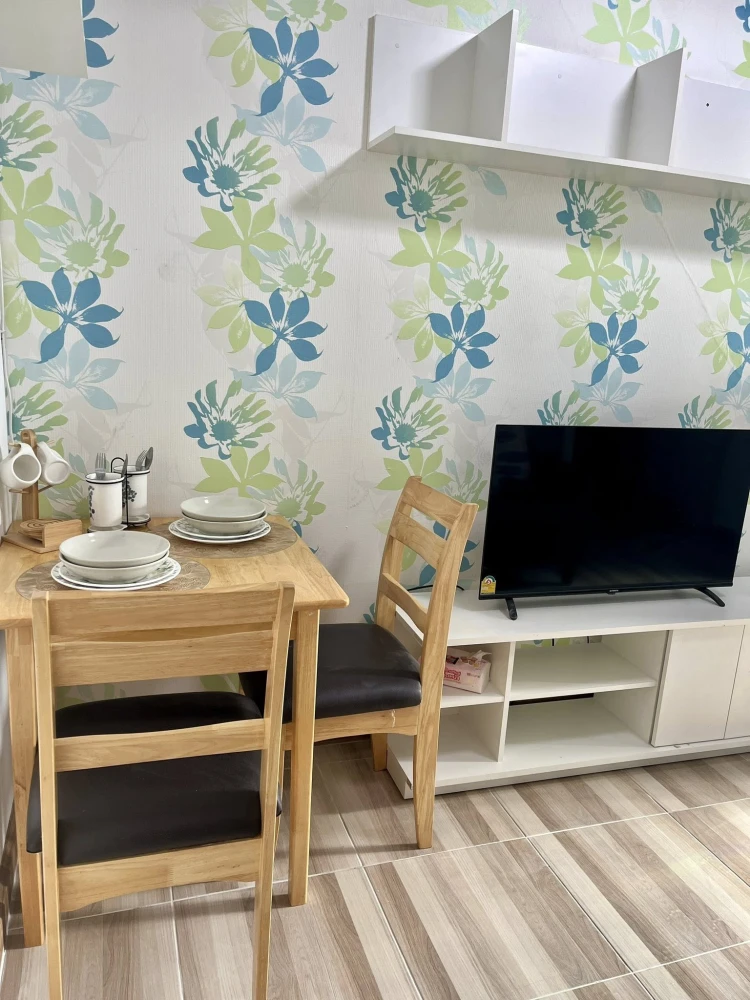 For sale, for rent, Supalai City Home Srinakarin, complete with furniture and electrical appliances, beautiful wallpaper throughout the room, hurry an
