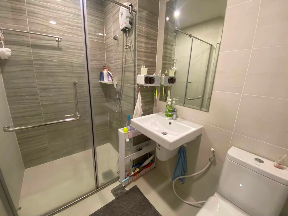 For sale or rent: Supalai Park Yaek Fai Chai, One-bedroom plus unit, Building A, North facing (corner unit). Perfect for relaxation.