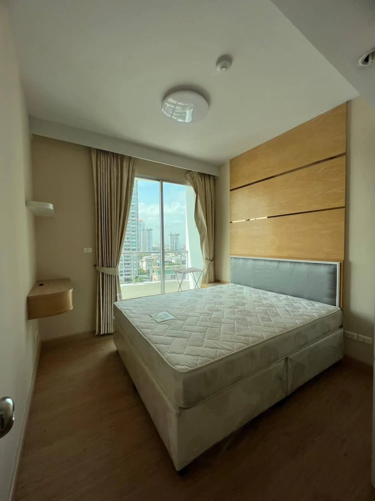 For sale or rent: Supalai River Place, beautiful Chao Phraya River view, fully furnished, reserve now!