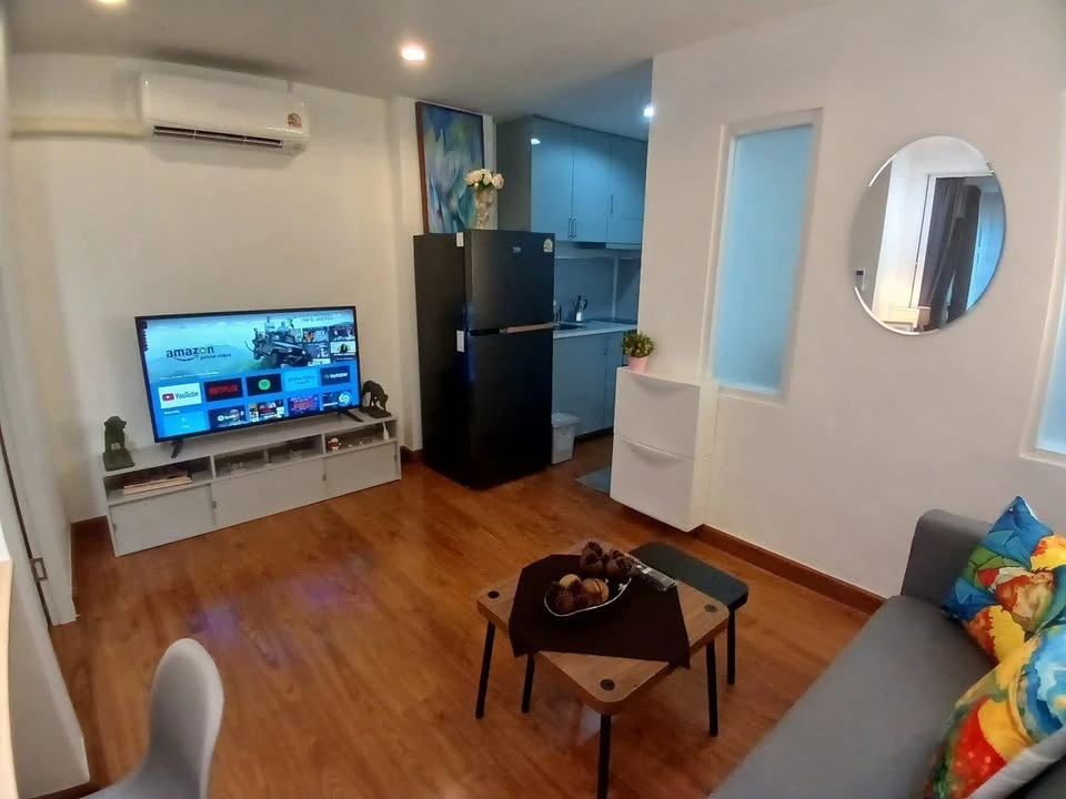 For sale, for rent, Surawong City Resort, 6th floor, city view, Mahanakhon Building, fully furnished, if you don't book, you'll really miss out.