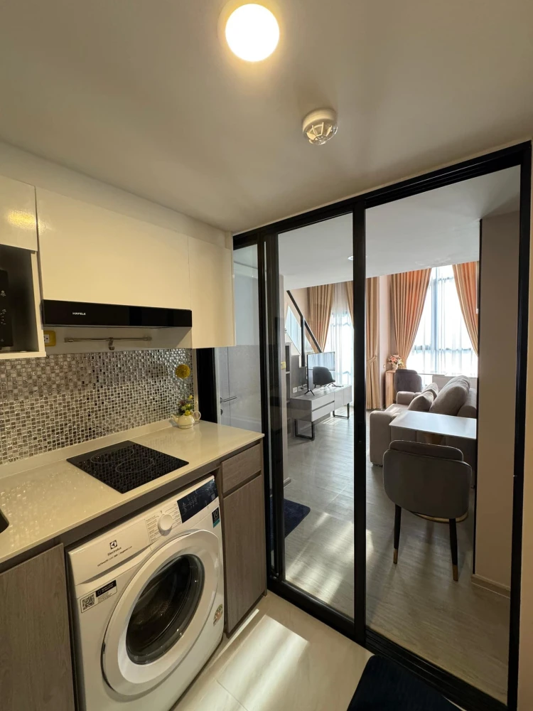 For sale, for rent, Origin Plug and Play Ramkhamhaeng Triple Station, Duplex room, 15th floor, fully furnished, ready to move in immediately