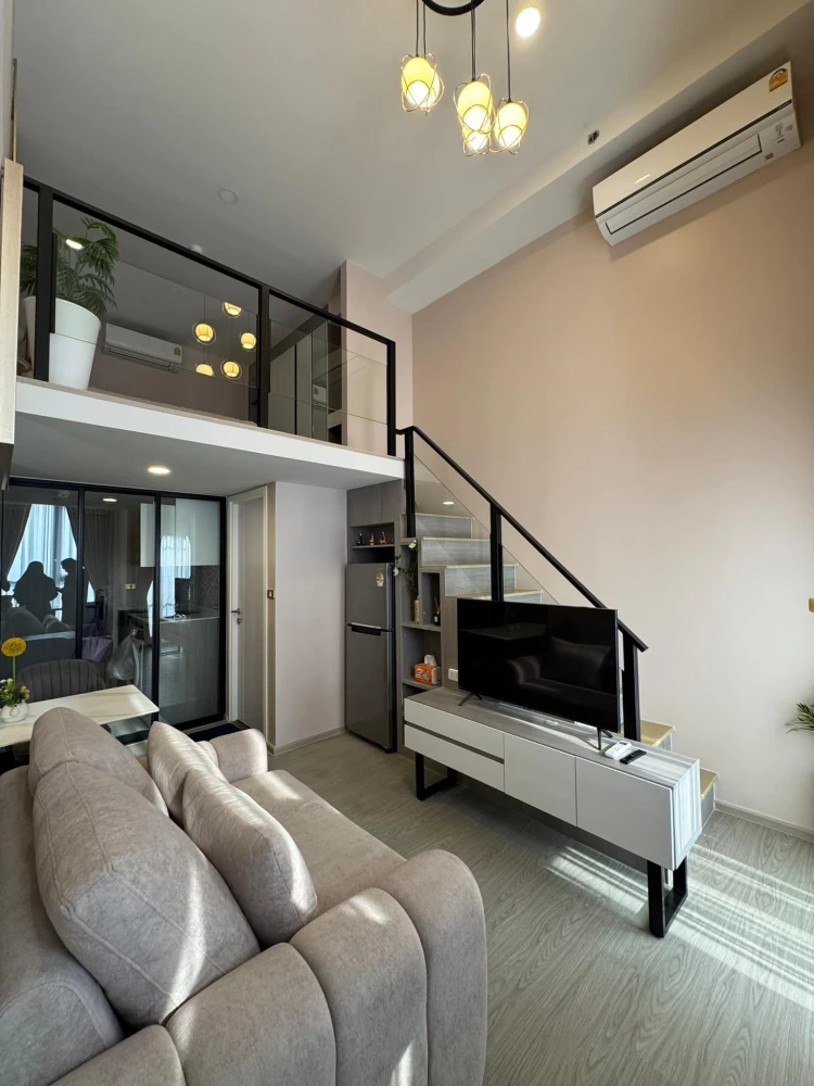 For sale, for rent, Origin Plug and Play Ramkhamhaeng Triple Station, Duplex room, 15th floor, fully furnished, ready to move in immediately