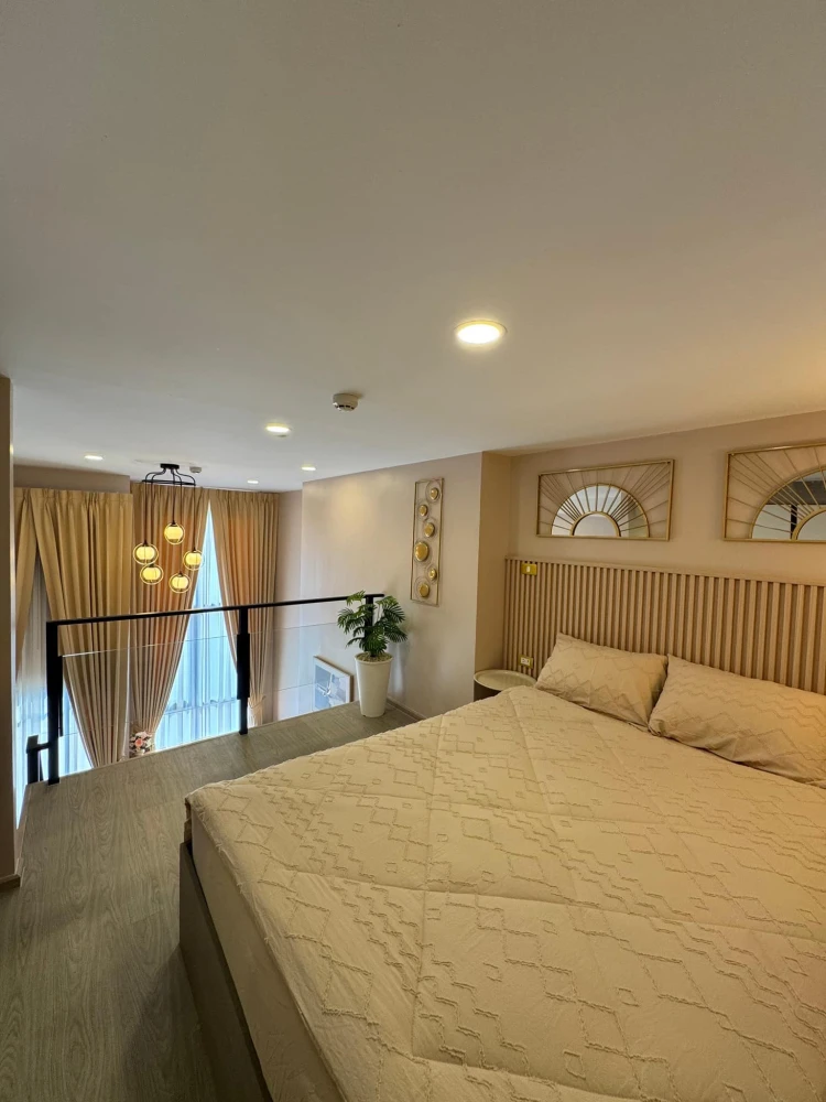 For sale, for rent, Origin Plug and Play Ramkhamhaeng Triple Station, Duplex room, 15th floor, fully furnished, ready to move in immediately