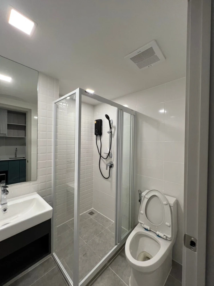 For rent or sale: Cave Seed Kaset, 3rd floor, not high, simply decorated room with electrical appliances. If you don't book, you'll really miss out.