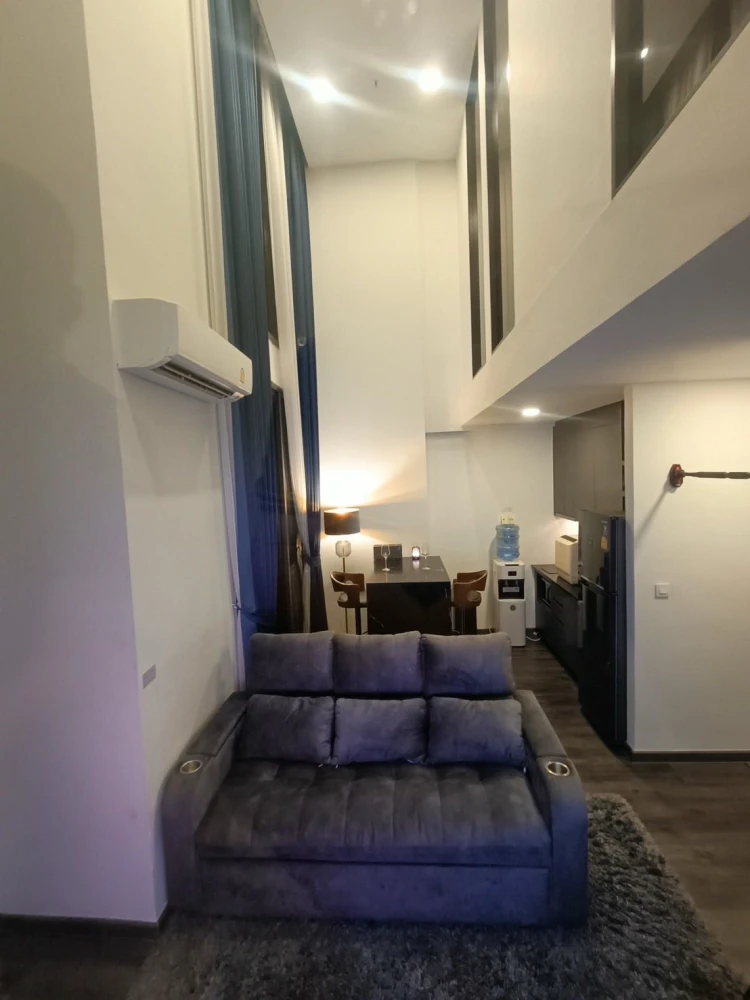 For sale, for rent, Centric Ratchayothin, view of the project garden and the electric train, duplex room, 6.2 meter high ceiling, beautiful room.