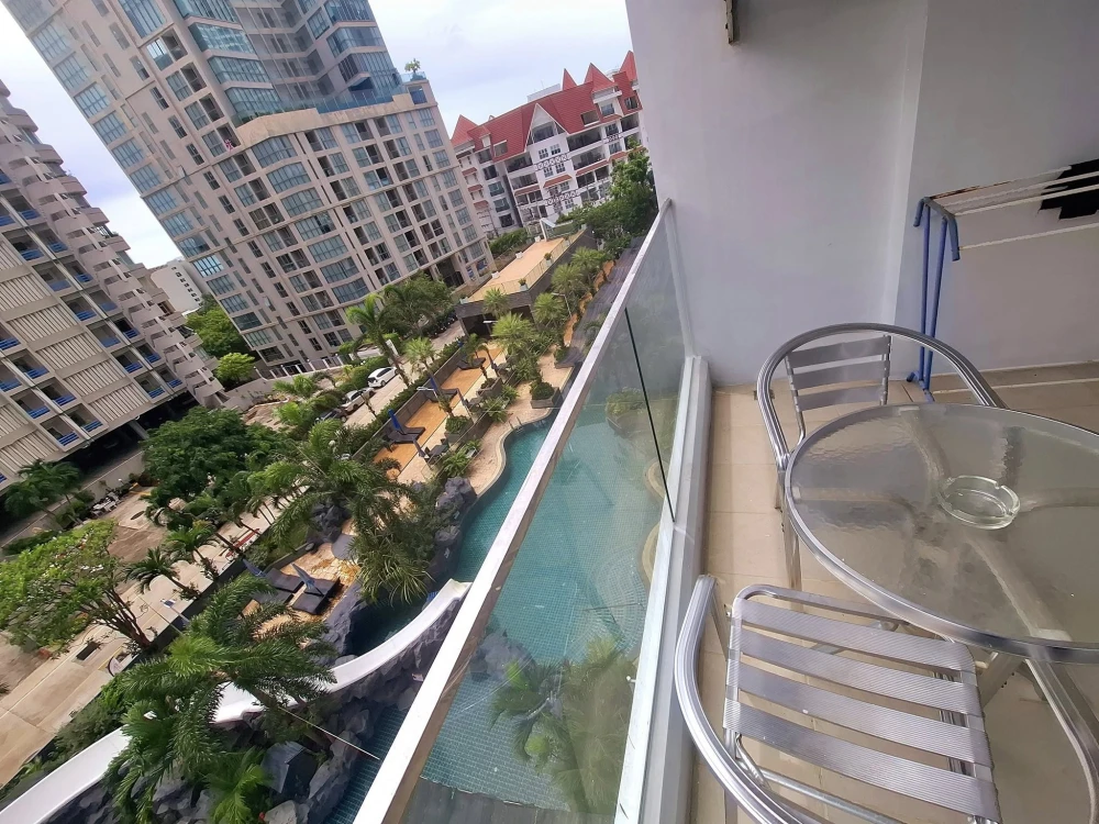 For sale, for rent, The Cliff (South Pattaya), 5th floor, swimming pool view, fully furnished and looks great, don't miss it.