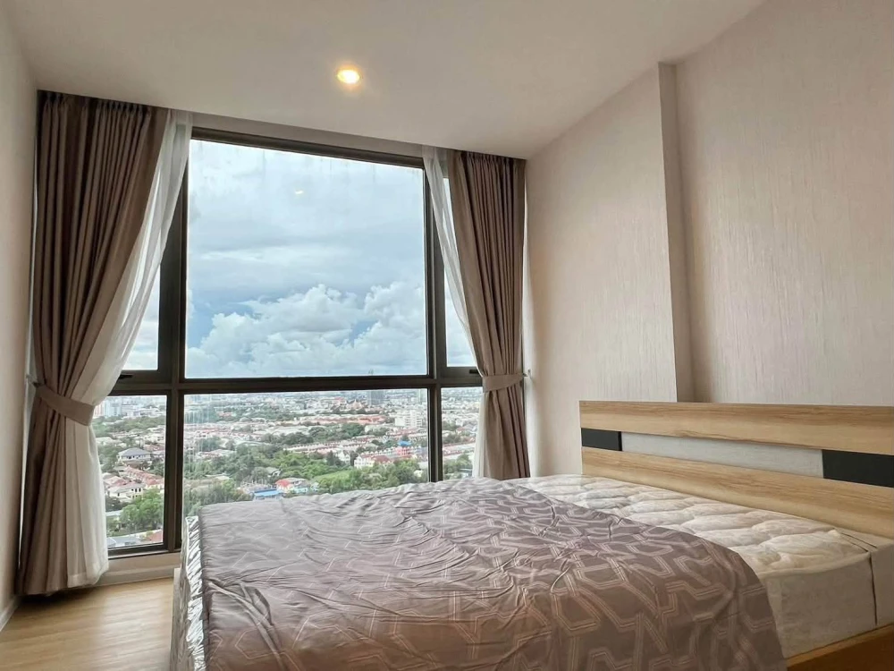 For Sale/Rent: The Cuvee Tiwanon. Located on the 21st floor with a stunning, unobstructed view and excellent airflow. Book now!