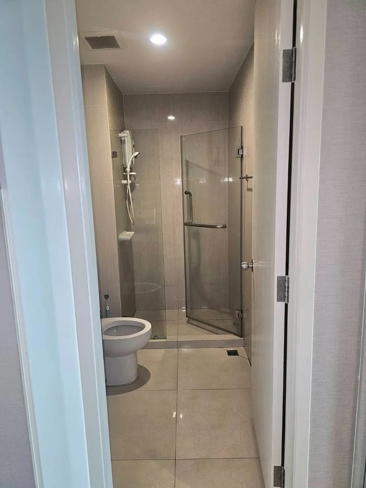 For sale, for rent, The Parkland Phetkasem - Tha Phra, stunning city view, see a beautiful swimming pool, wallpaper all rooms, hurry or you'll miss ou