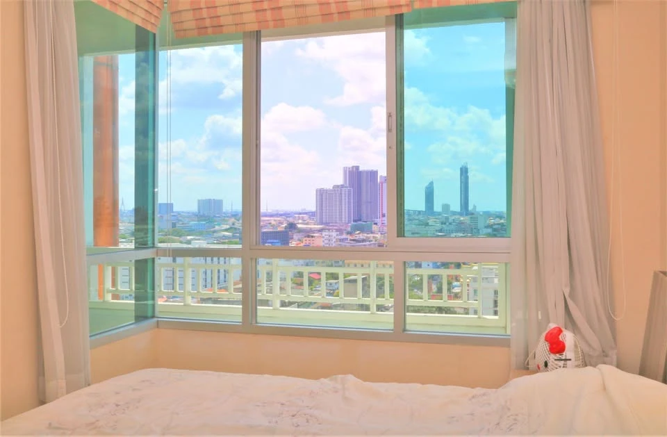 For sale, for rent, The Station Sathorn-Bang Rak, Building 2, 16th floor, best city view, panoramic view, quiet, no mosquitoes, hurry up and grab it.