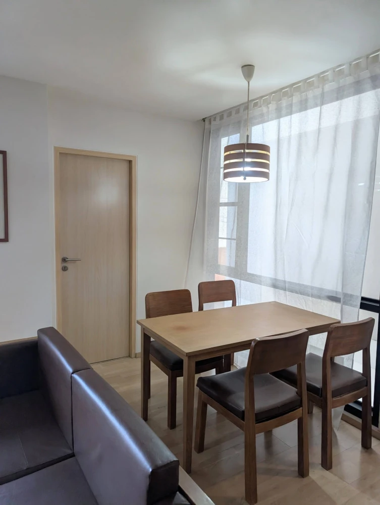 For sale or rent: The Tempo Phahonyothin 2. Two very lovely rooms! Excellent ventilation and airflow. Book now!