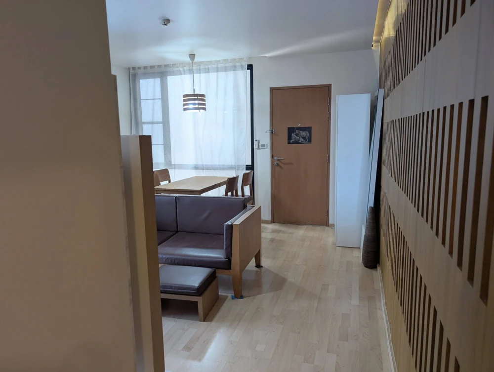 For sale or rent: The Tempo Phahonyothin 2. Two very lovely rooms! Excellent ventilation and airflow. Book now!