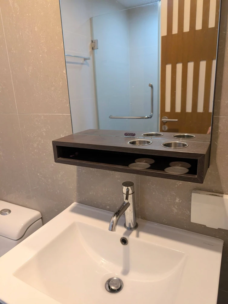 For sale or rent: The Tempo Phahonyothin 2. Two very lovely rooms! Excellent ventilation and airflow. Book now!