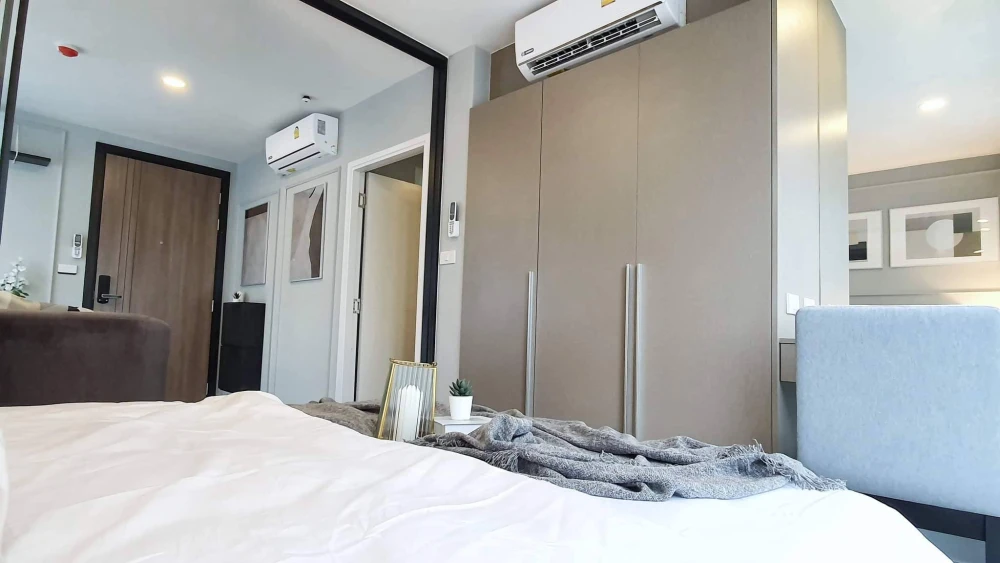 For sale or rent: The Belgravia @ Ratchada-Ladprao 15. Beautifully decorated, stylish unit, perfect for living. Don't miss out!